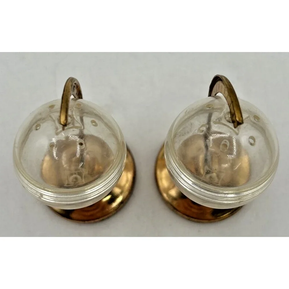 Unbranded vintage set